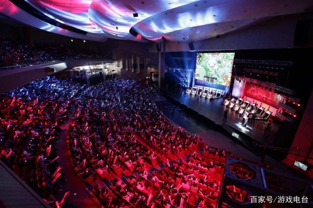 并以半诈唬 并以半诈唬